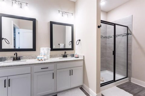Casa en venta en Kissimmee, Florida, 5 dormitorios, 211.82 m2 № 2234275 - foto 28