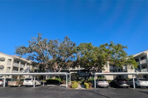 Copropriété à louer à Sarasota, Floride: 2 chambres, 114.27 m2 № 2097209 - photo 2