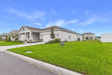 House in Ocala, Florida 4 bedrooms, 248.14 sq.m. № 2216722 - photo 2