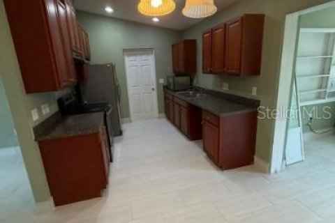 Appartement à louer à Orlando, Floride: 2 chambres, 90.67 m2 № 2356335 - photo 5