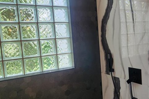 Villa ou maison à louer à Sarasota, Floride: 2 chambres, 161.19 m2 № 2099882 - photo 21