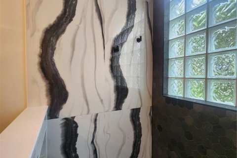 Villa ou maison à louer à Sarasota, Floride: 2 chambres, 161.19 m2 № 2099882 - photo 20