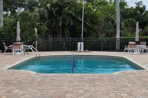 Villa ou maison à louer à Sarasota, Floride: 2 chambres, 161.19 m2 № 2099882 - photo 25