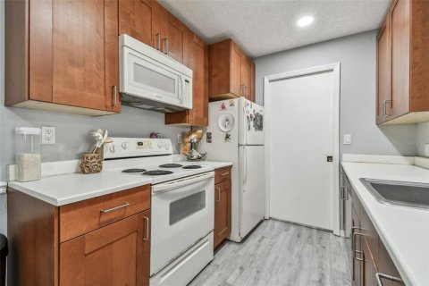 Copropriété à vendre à Saint Petersburg, Floride: 2 chambres, 95.5 m2 № 1513939 - photo 11