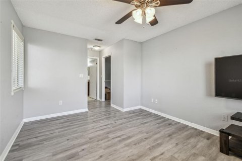 Copropriété à vendre à Saint Petersburg, Floride: 2 chambres, 95.5 m2 № 1513939 - photo 18