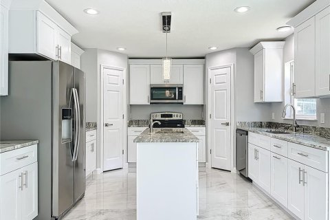 Casa en venta en Orlando, Florida, 4 dormitorios, 258.36 m2 № 1902620 - foto 16