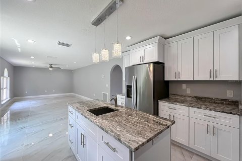 Casa en venta en Orlando, Florida, 4 dormitorios, 258.36 m2 № 1902620 - foto 20