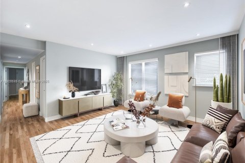 Condo in Miami Beach, Florida, 2 bedrooms  № 1963648 - photo 10