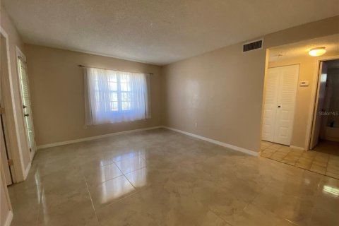 Condominio en venta en Port Charlotte, Florida, 2 dormitorios, 78.78 m2 № 1544576 - foto 11