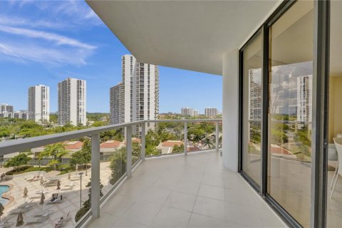 Condo in Aventura, Florida, 4 bedrooms  № 1969575 - photo 17