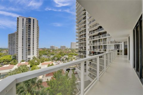 Condo in Aventura, Florida, 4 bedrooms  № 1969575 - photo 18
