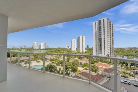 Condo in Aventura, Florida, 4 bedrooms  № 1969575 - photo 23