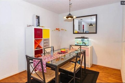 Condo in Orlando, Florida, 2 bedrooms  № 1568137 - photo 8
