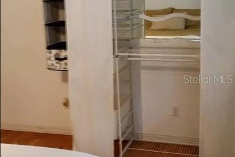 Condo in Orlando, Florida, 2 bedrooms  № 1568137 - photo 17