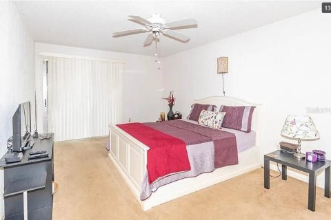 Condo in Orlando, Florida, 2 bedrooms  № 1568137 - photo 13