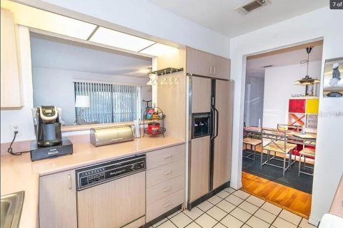 Condo in Orlando, Florida, 2 bedrooms  № 1568137 - photo 7