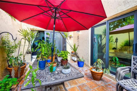 Copropriété à vendre à Pembroke Pines, Floride: 2 chambres, 100.33 m2 № 1941361 - photo 28