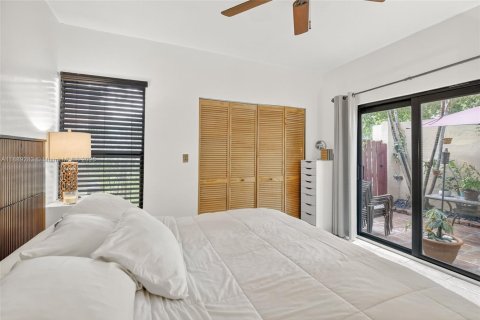 Copropriété à vendre à Pembroke Pines, Floride: 2 chambres, 100.33 m2 № 1941361 - photo 20