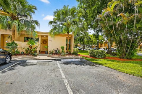 Copropriété à vendre à Pembroke Pines, Floride: 2 chambres, 100.33 m2 № 1941361 - photo 3