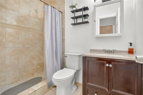 Copropriété à vendre à Pembroke Pines, Floride: 2 chambres, 100.33 m2 № 1941361 - photo 19