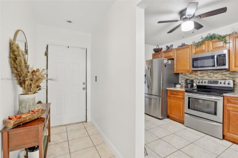 Copropriété à vendre à Pembroke Pines, Floride: 2 chambres, 100.33 m2 № 1941361 - photo 5