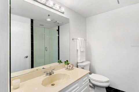 Condo in Sarasota, Florida, 2 bedrooms  № 2102850 - photo 28