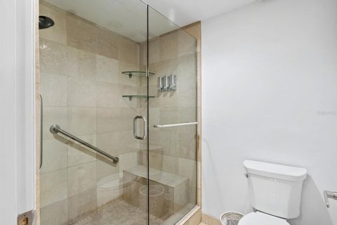 Condo in Sarasota, Florida, 2 bedrooms  № 2102850 - photo 24