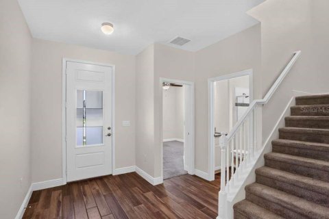 Villa ou maison à louer à Clermont, Floride: 5 chambres, 248.23 m2 № 2385950 - photo 4