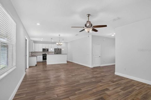 Villa ou maison à louer à Clermont, Floride: 5 chambres, 248.23 m2 № 2385950 - photo 15