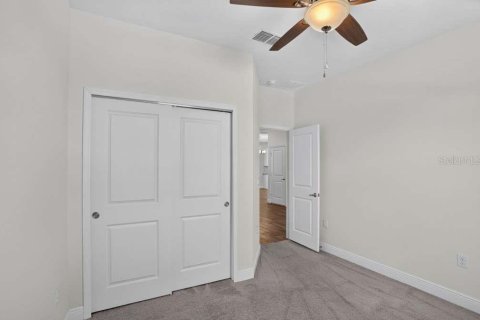 Villa ou maison à louer à Clermont, Floride: 5 chambres, 248.23 m2 № 2385950 - photo 12