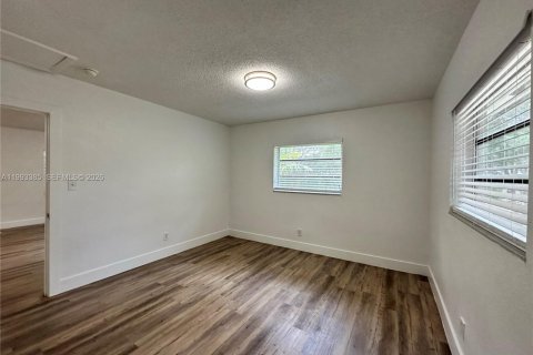 Снять в аренду квартиру в Форт-Лодердейл, Флорида 1 спальня, № 2056113 - фото 14