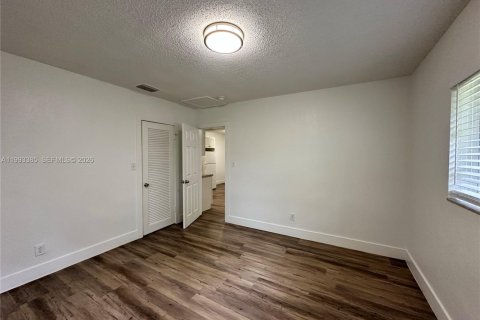 Снять в аренду квартиру в Форт-Лодердейл, Флорида 1 спальня, № 2056113 - фото 20