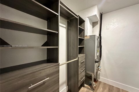 Снять в аренду квартиру в Форт-Лодердейл, Флорида 1 спальня, № 2056113 - фото 17