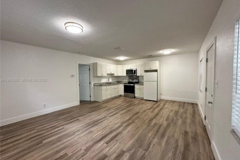 Квартира в Форт-Лодердейл, Флорида 1 спальня № 2056113