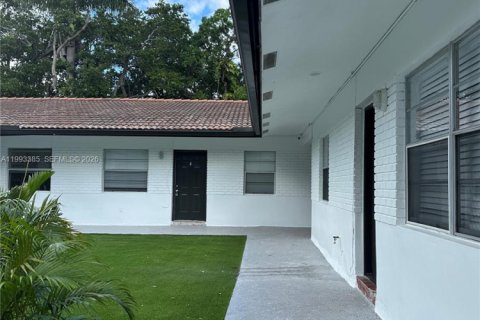 Снять в аренду квартиру в Форт-Лодердейл, Флорида 1 спальня, № 2056113 - фото 25