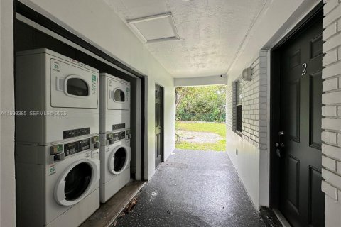 Снять в аренду квартиру в Форт-Лодердейл, Флорида 1 спальня, № 2056113 - фото 24