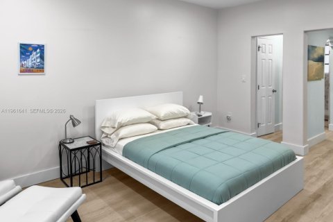 Condominio en alquiler en Miami Beach, Florida, 37.16 m2 № 2024389 - foto 2