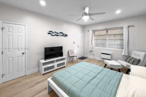 Condominio en alquiler en Miami Beach, Florida, 37.16 m2 № 2024389 - foto 8