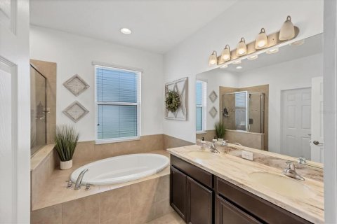 House in Parrish, Florida 3 bedrooms, 223.99 sq.m. № 1584050 - photo 21