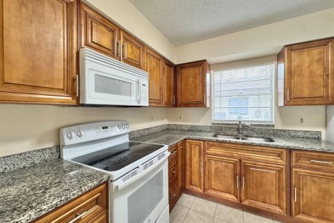 Appartement à louer à Tampa, Floride: 2 chambres, 72.93 m2 № 2095811 - photo 11