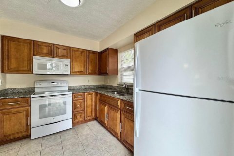 Appartement à louer à Tampa, Floride: 2 chambres, 72.93 m2 № 2095811 - photo 12