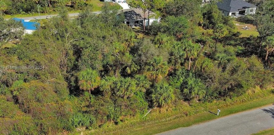 Land in North Port, Florida № 2164302