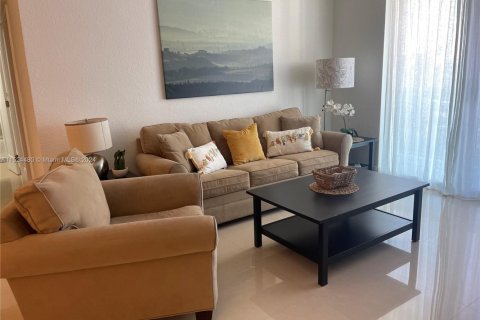 Copropriété à louer à Hollywood, Floride: 2 chambres, 114.83 m2 № 2077161 - photo 4