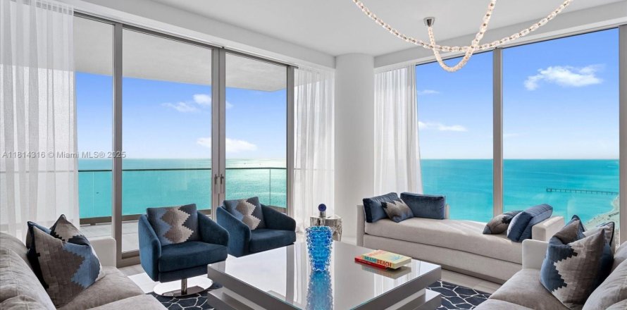 Condominio en Sunny Isles Beach, Florida, 5 dormitorios № 1768241