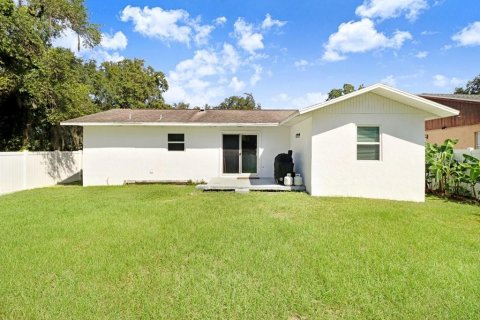 House in Tampa, Florida 3 bedrooms, 116.59 sq.m. № 2393543 - photo 23