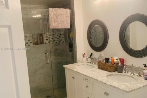 Condominio en alquiler en Sunny Isles Beach, Florida, 3 dormitorios, 117.43 m2 № 2056668 - foto 15