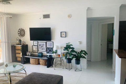 Condominio en alquiler en Sunny Isles Beach, Florida, 3 dormitorios, 117.43 m2 № 2056668 - foto 7