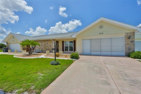 Condo in Sun City Center, Florida, 2 bedrooms  № 1800464 - photo 1