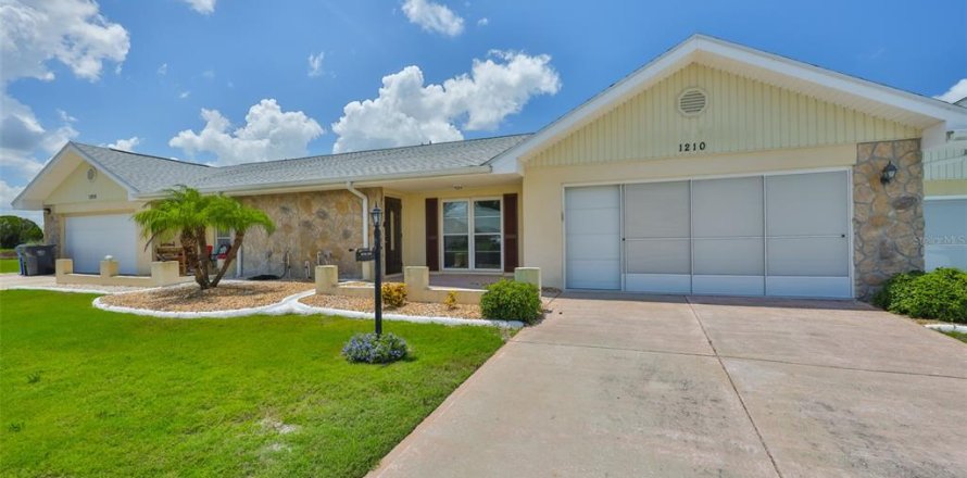 Condo in Sun City Center, Florida, 2 bedrooms № 1800464
