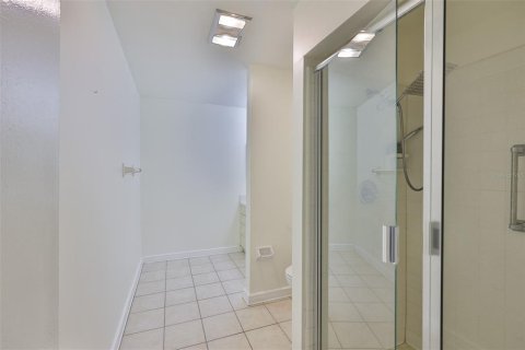 Condo in Sun City Center, Florida, 2 bedrooms  № 1800464 - photo 3